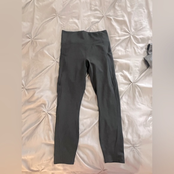 Fabletics Oasis leggings - Picture 2 of 3